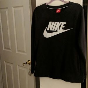 Nike Rally Logo Sweatshirt